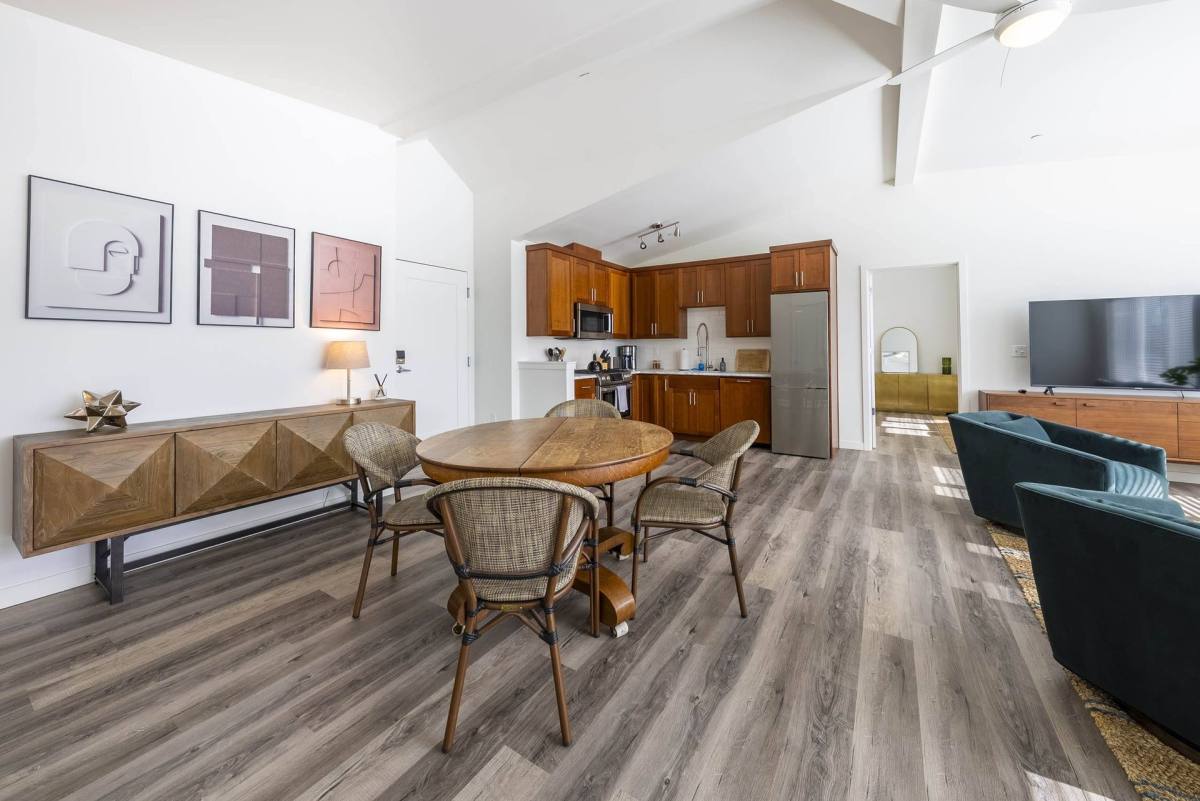 The Dorian, 1459 SE Ankeny St, Portland, OR 97214 - Apartment for Rent - Image 3