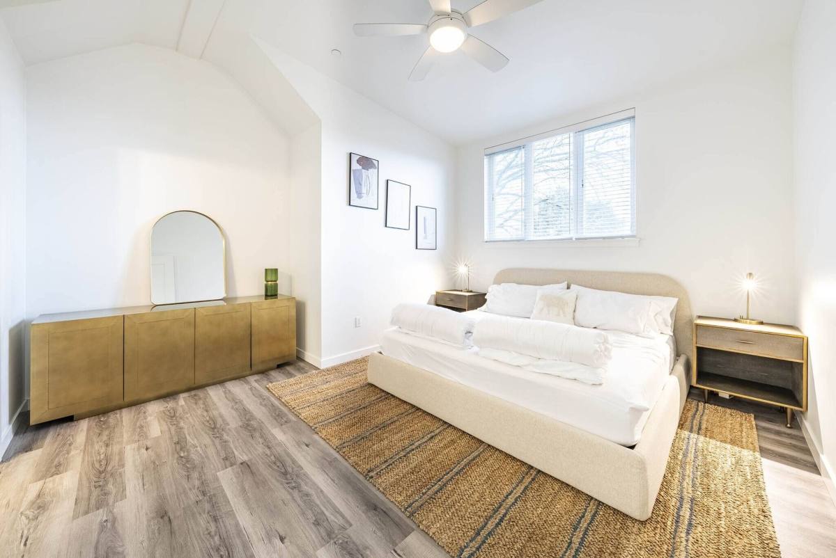 The Dorian, 1459 SE Ankeny St, Portland, OR 97214 - Apartment for Rent - Image 8