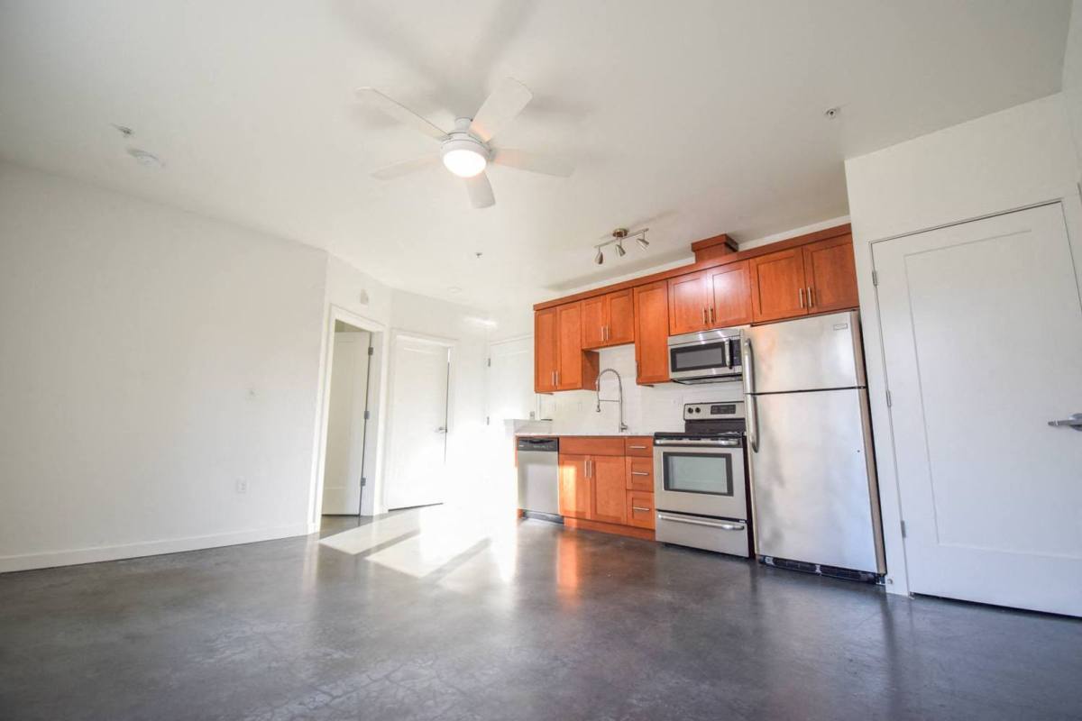 Apartment for rent at 1459 SE Ankeny St, Portland, OR 97214