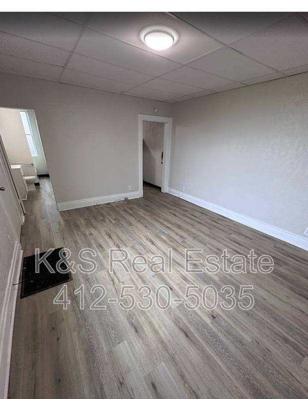 Apartment for rent at 1224 N Franklin St #1, Pittsburgh, PA 15233