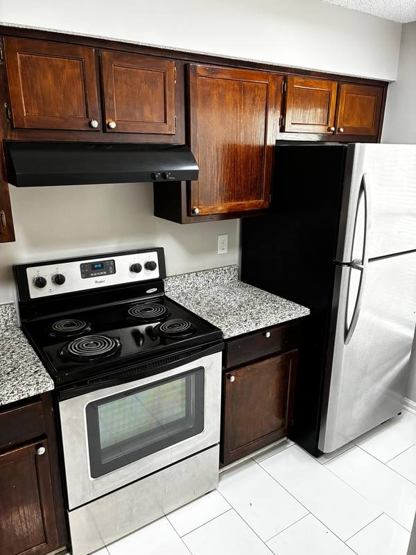 Townhouse for rent at 5640 Ansley St, Jacksonville, FL 32211