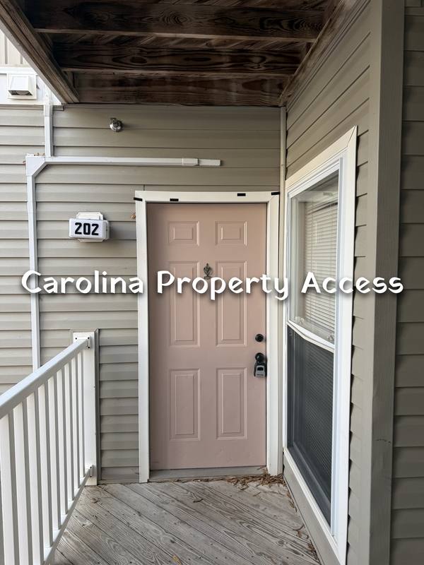 Condo for rent at 1401 Collegiate Circle, Raleigh, NC 27606
