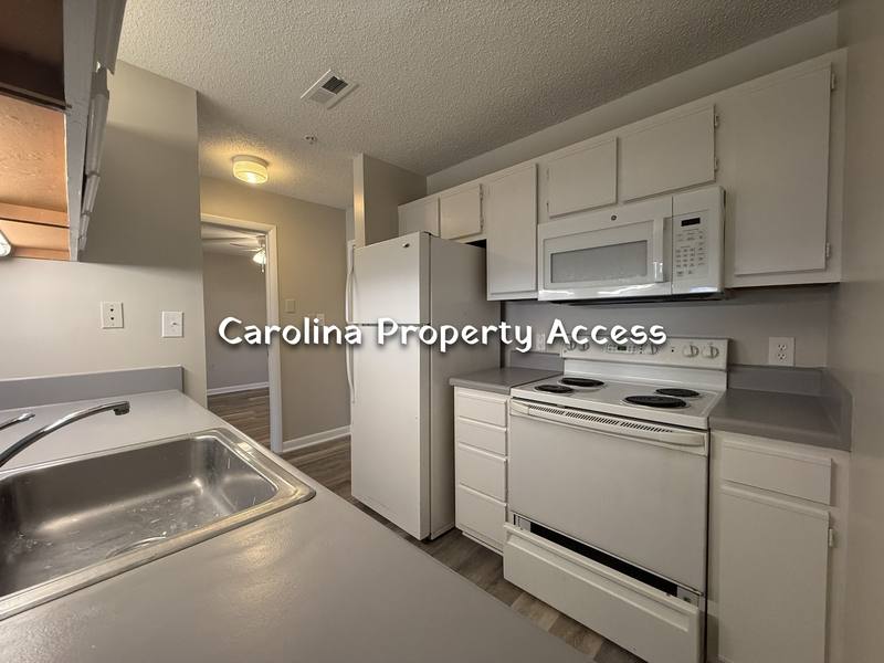 Condo for rent at 1401 Collegiate Circle, Raleigh, NC 27606