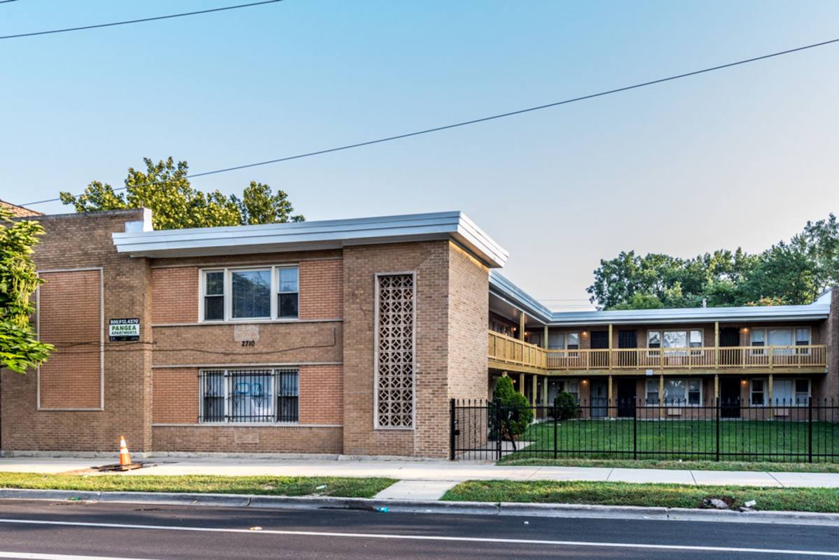 Apartment for rent at 2704-2710 E 83rd St, Chicago, IL 60617