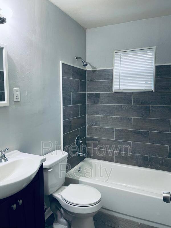 Apartment for rent at 3046 Sinclair St, Memphis, TN 38127