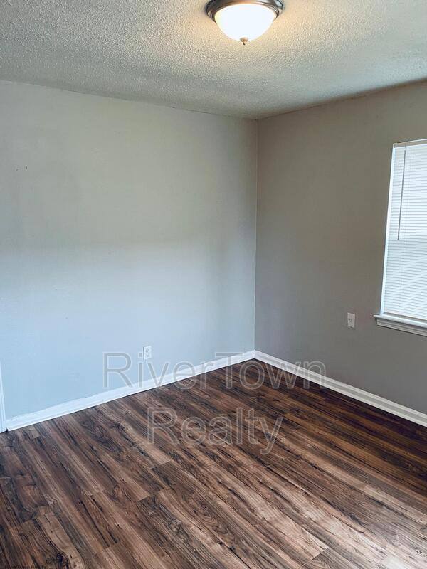 Apartment for rent at 3046 Sinclair St, Memphis, TN 38127