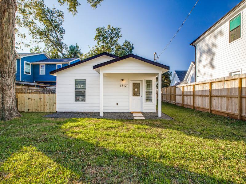 1212 Hamblen St, Houston, TX 77009