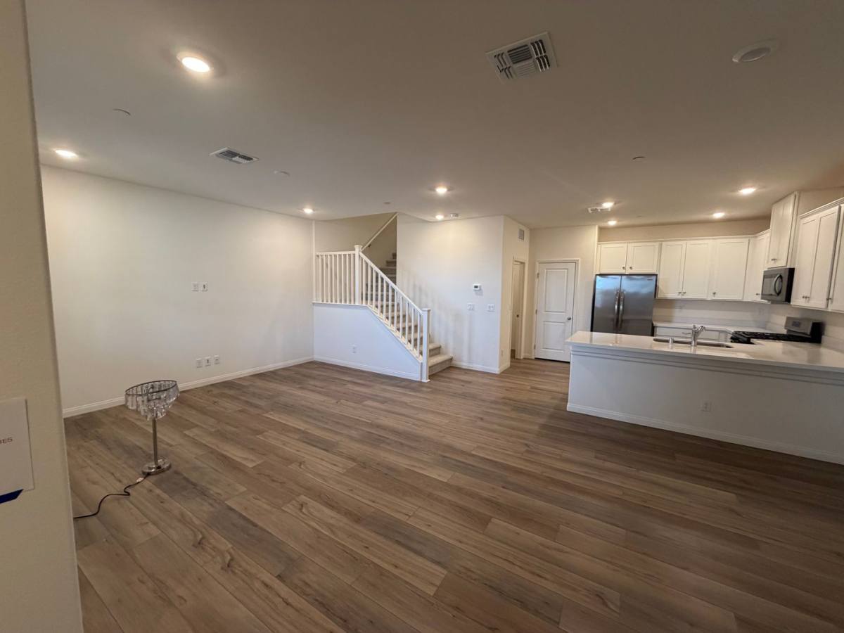 Townhouse for rent at 12480 Kings Creek Place, Las Vegas, NV 89138
