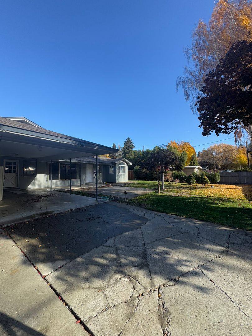 House for rent at 1001 N Brooklane St, Ellensburg, WA 98926
