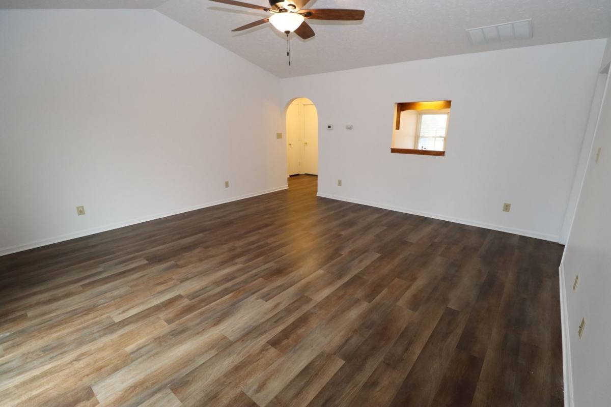 House for rent at 11156 Fall Dr, Indianapolis, IN 46229