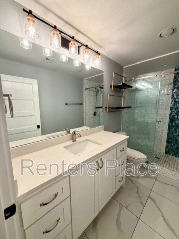 Apartment for rent at 807 S Trenton Ave #1, Tulsa, OK 74120