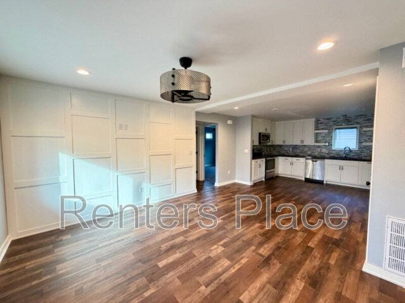 Apartment for rent at 807 S Trenton Ave #1, Tulsa, OK 74120