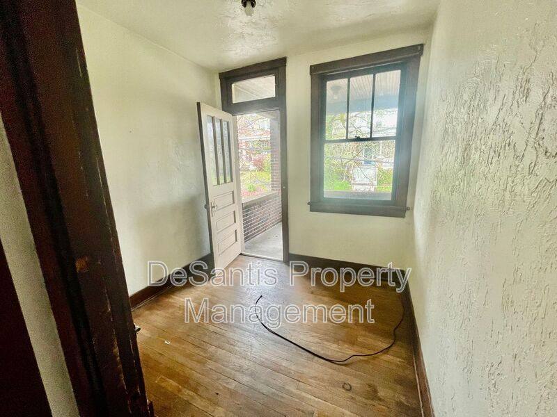 Apartment for rent at 539 Atlantic Ave #2, Pittsburgh, PA 15221