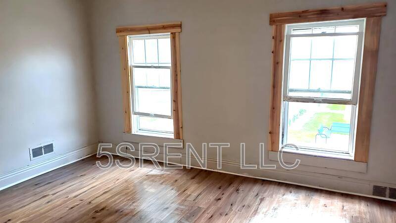 Apartment for rent at 85 W 2nd St #4, Xenia, OH 45385