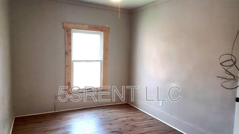 Apartment for rent at 85 W 2nd St #4, Xenia, OH 45385
