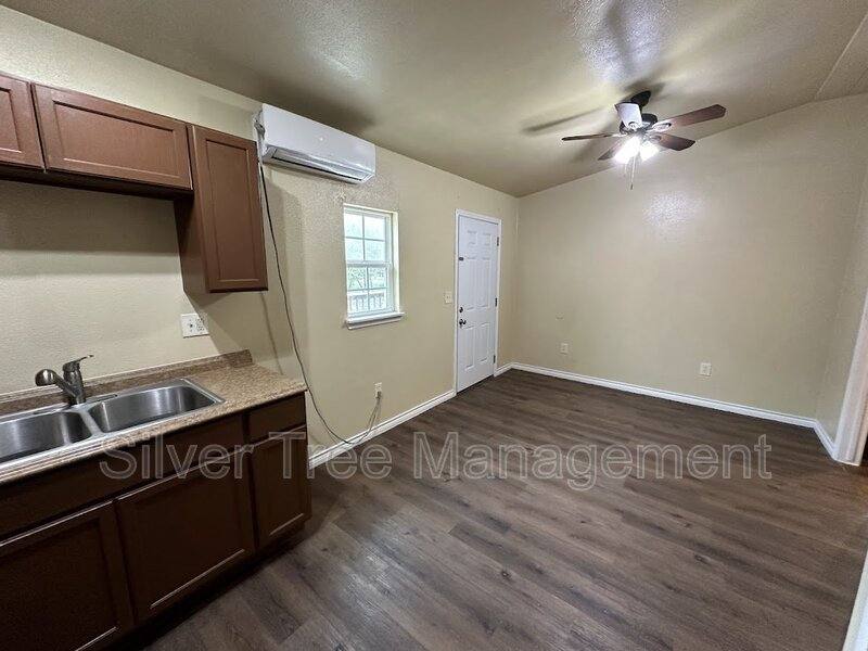 Apartment for rent at 358 Brighton Oaks Dr #2, Boyd, TX 76023