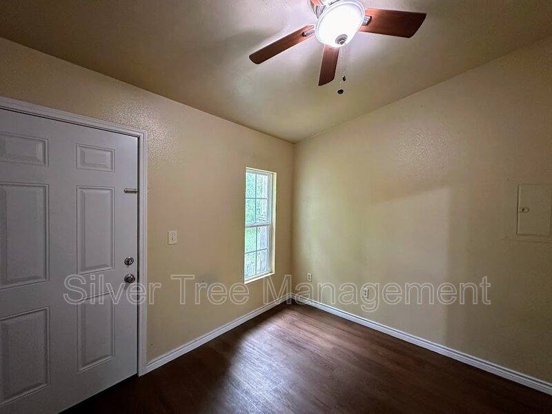 Apartment for rent at 358 Brighton Oaks Dr #2, Boyd, TX 76023