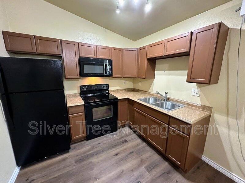 Apartment for rent at 358 Brighton Oaks Dr #2, Boyd, TX 76023