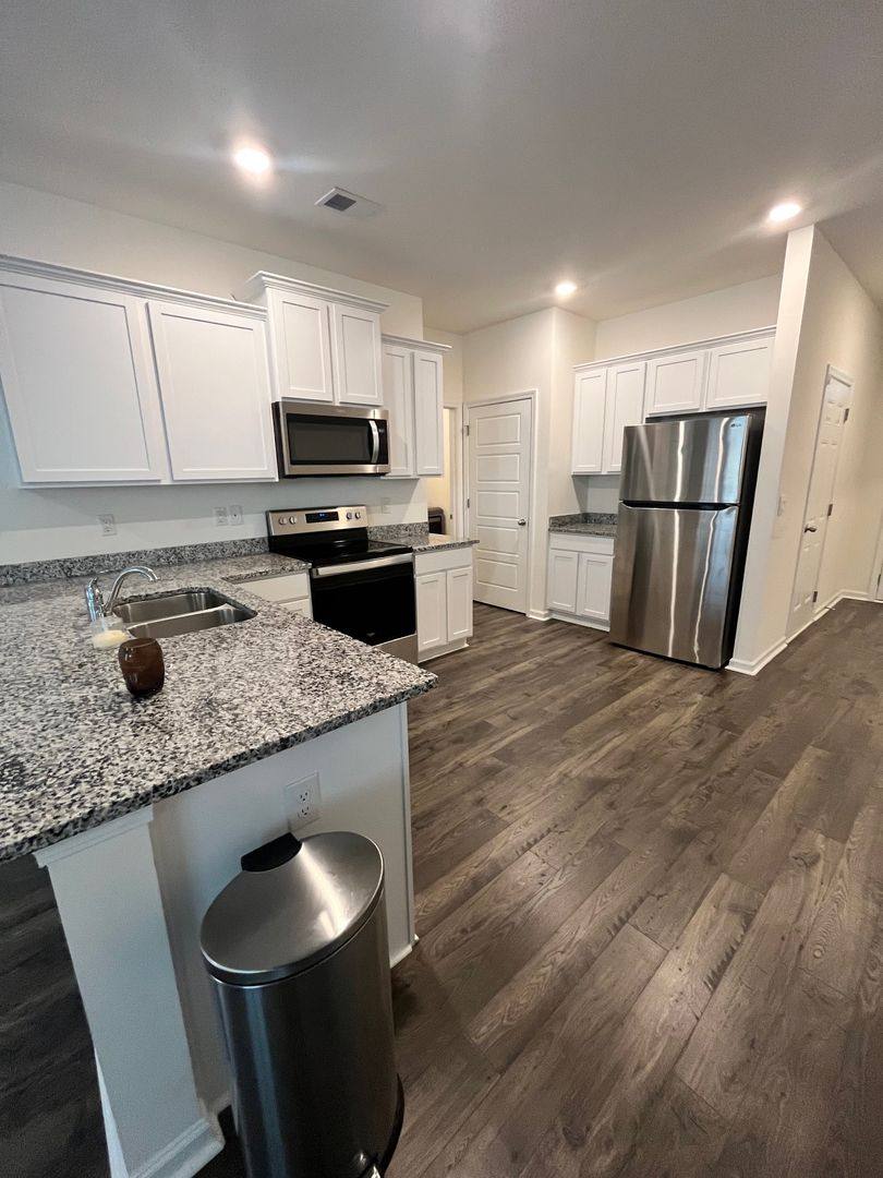 House for rent at 102 Alton Tucker Sr Blvd, Bonaire, GA 31005