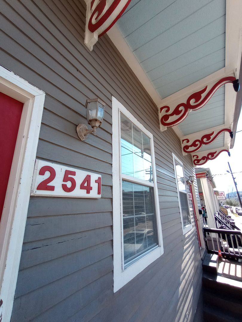 Apartment for rent at 2539-41 Gravier, New Orleans, LA 70119