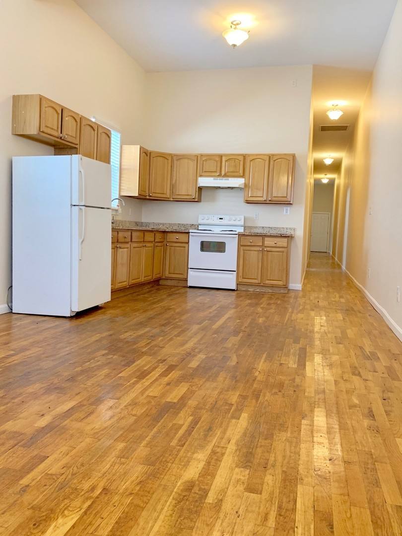 Apartment for rent at 2539-41 Gravier, New Orleans, LA 70119