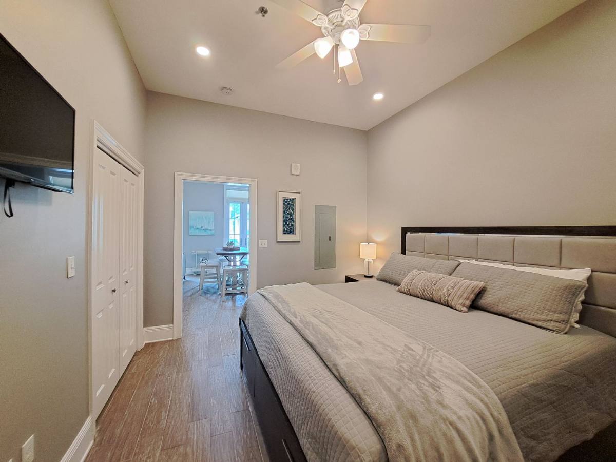 Apartment for rent at 2525 Cadiz St, New Orleans, LA 70115