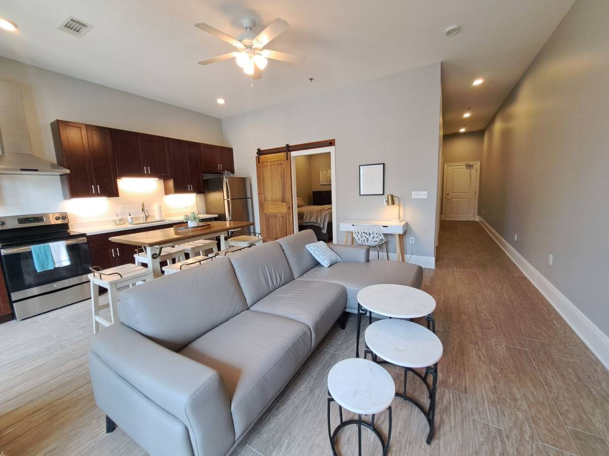Apartment for rent at 2525 Cadiz St, New Orleans, LA 70115