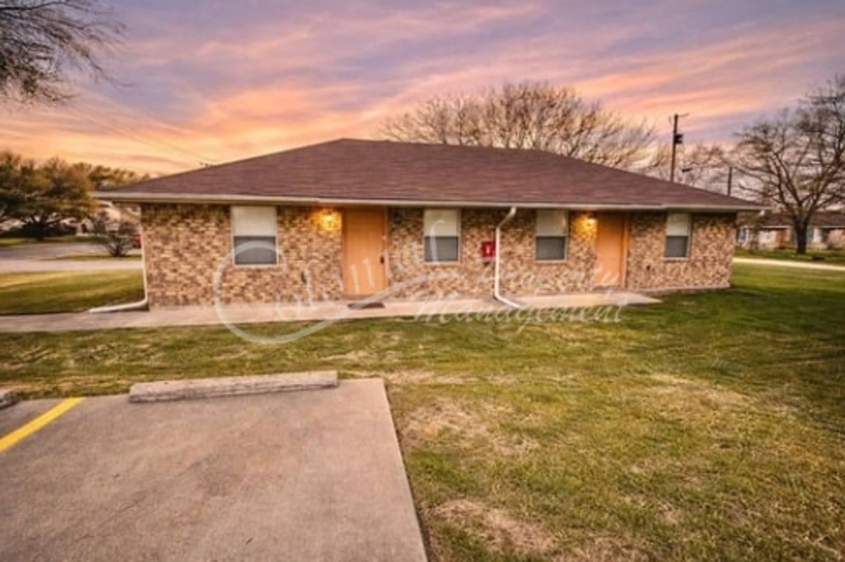 Apartment for rent at 204 W Ave, Copperas Cove, TX 76522