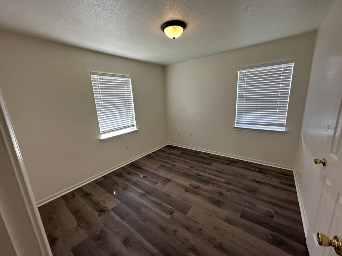 Apartment for rent at 204 W Ave, Copperas Cove, TX 76522