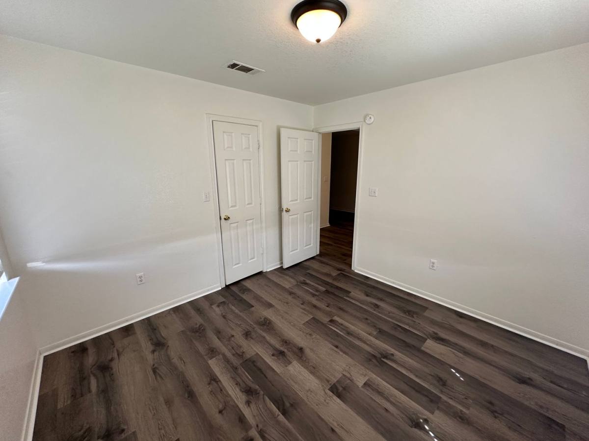 Apartment for rent at 204 W Ave, Copperas Cove, TX 76522