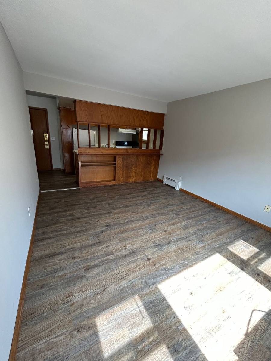 Apartment for rent at 424 W 24th St, Minneapolis, MN 55405