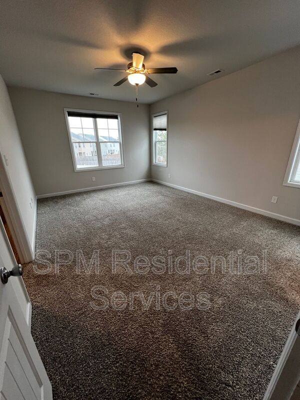 Townhouse for rent at 407 Vandemere Court, Holly Ridge, NC 28445