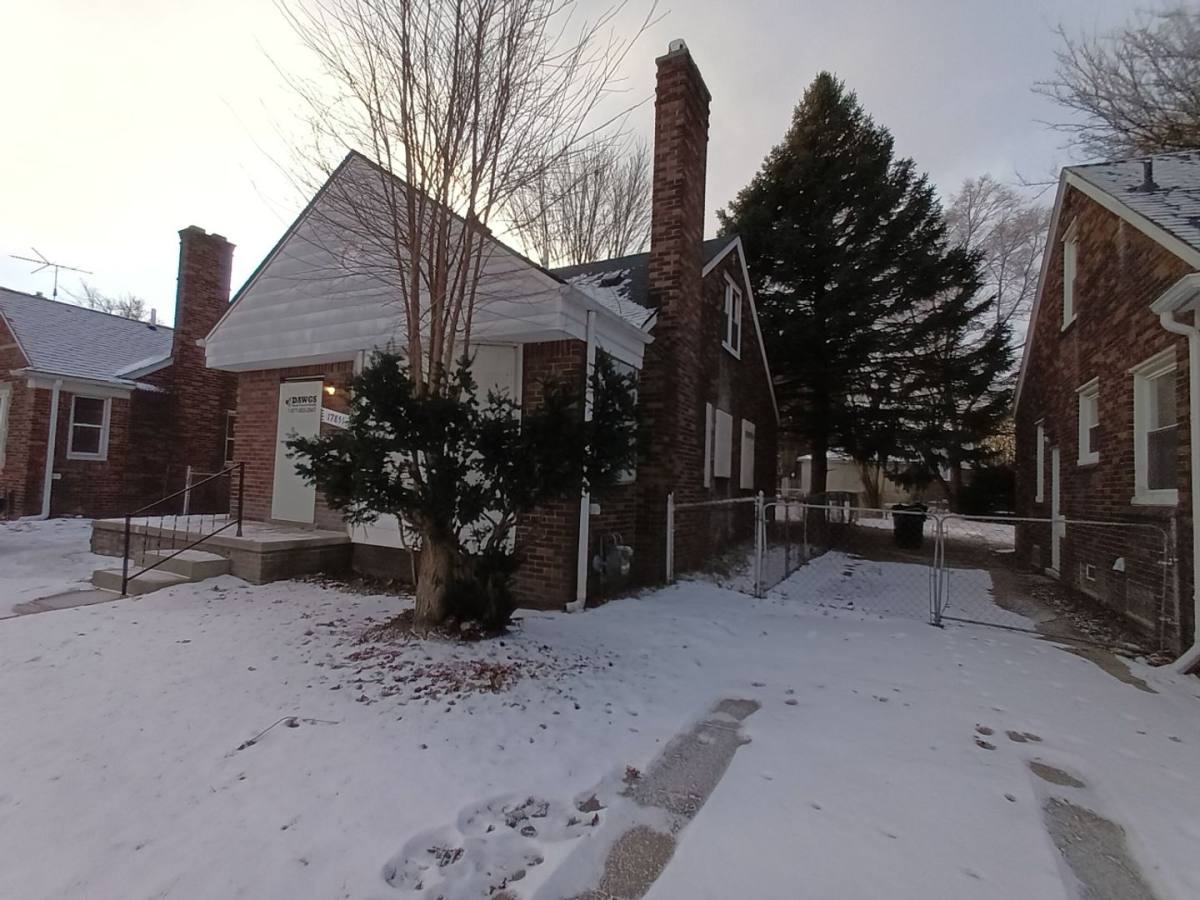 House for rent at 17851 Strasburg, Detroit, MI 48205