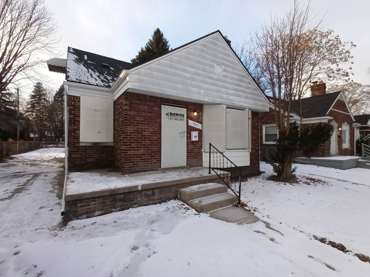 House for rent at 17851 Strasburg, Detroit, MI 48205