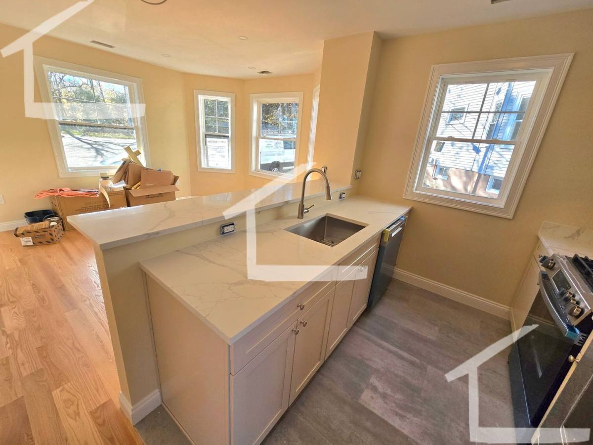 Townhouse for rent at 3B Glenley Terrace #R, Brighton, MA 02135