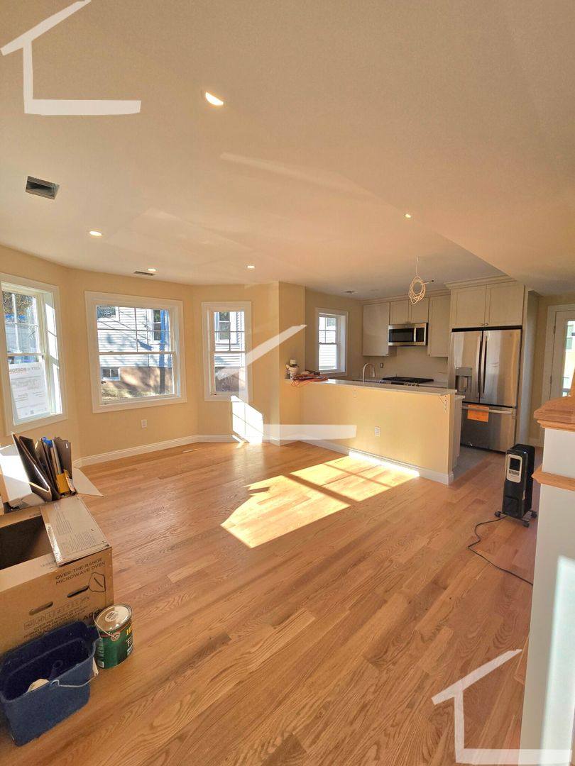 Townhouse for rent at 3B Glenley Terrace #R, Brighton, MA 02135