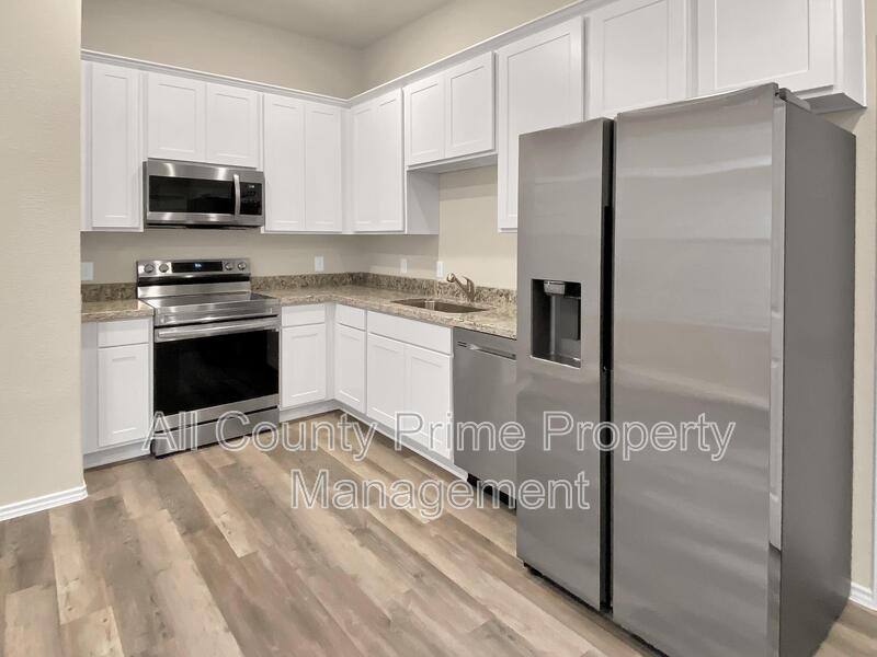 House for rent at 11593 Persimmon St, Willis, TX 77318