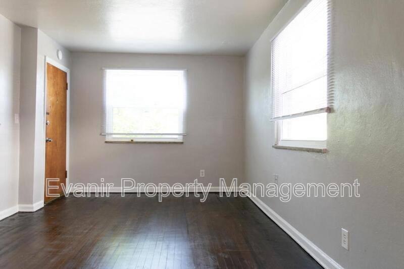 Apartment for rent at 113 Niagara Ave #1, Dayton, OH 45405