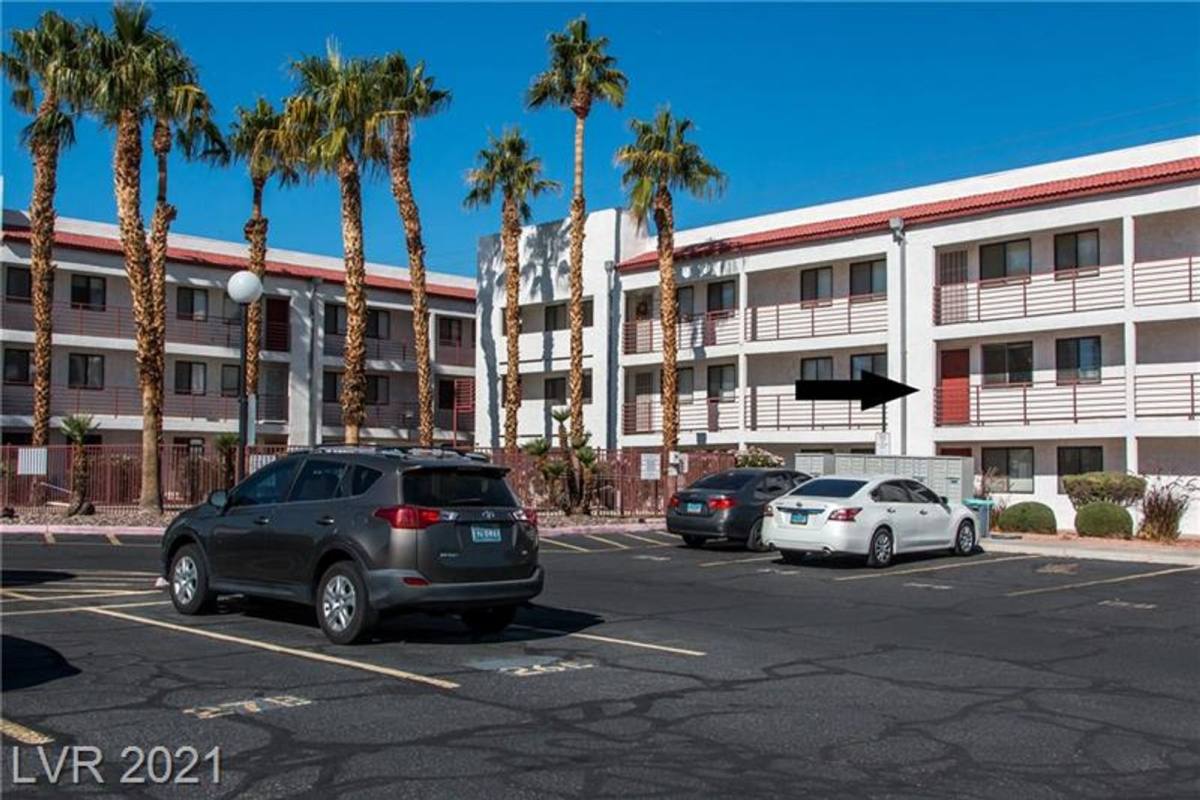 House for rent at 1381 E University Ave, Las Vegas, NV 89119