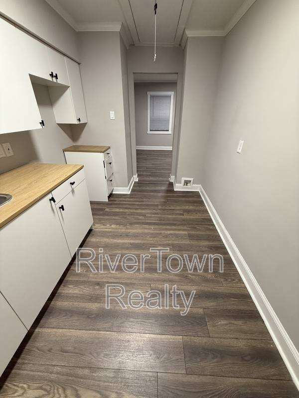 Apartment for rent at 1659 Southern Ave, Memphis, TN 38114