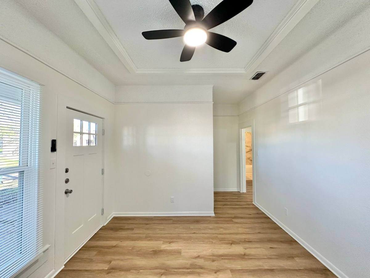 Apartment for rent at 403 E Noble St, Tyler, TX 75702