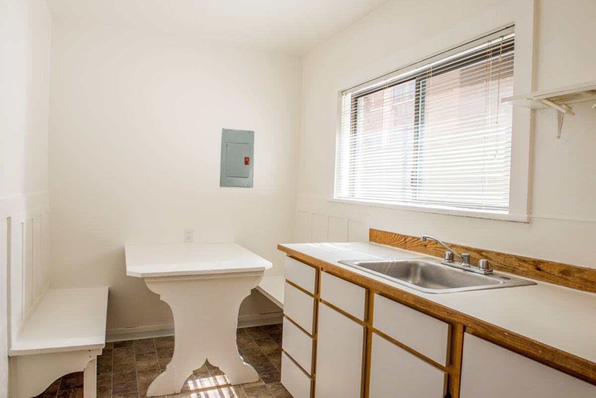 Apartment for rent at 1509 E Madison St, Seattle, WA 98122