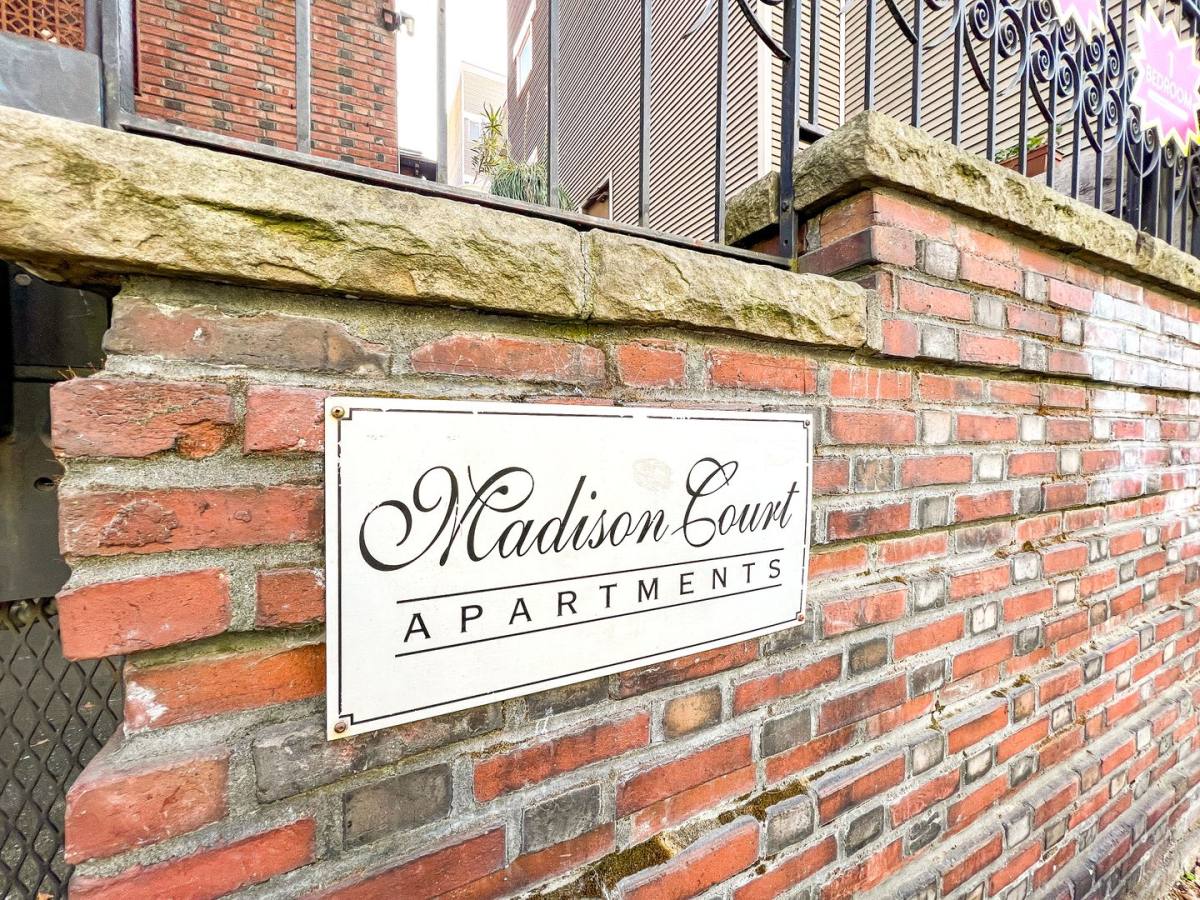 Apartment for rent at 1509 E Madison St, Seattle, WA 98122