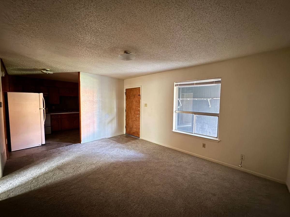 Apartment for rent at 425 W Ave, Killeen, TX 76541