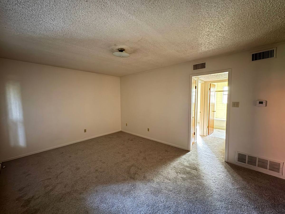 Apartment for rent at 425 W Ave, Killeen, TX 76541