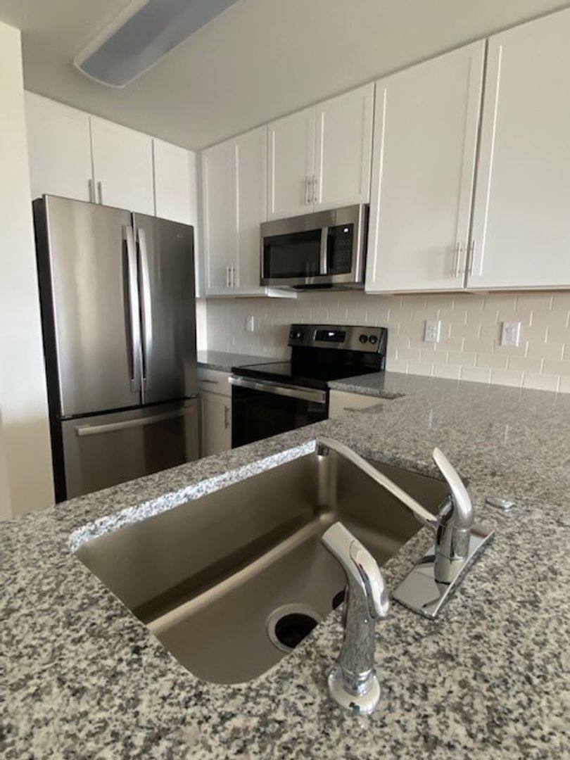 Apartment for rent at 16520-16538 San Carlos Blvd, Fort Myers, FL 33908