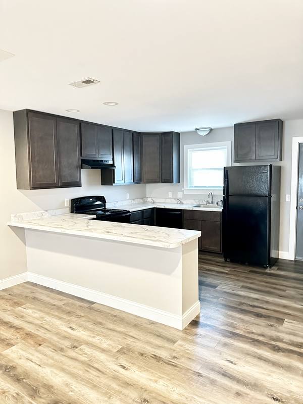 Townhouse for rent at 1111 Columbus Circle #B, Warrenton, MO 63383