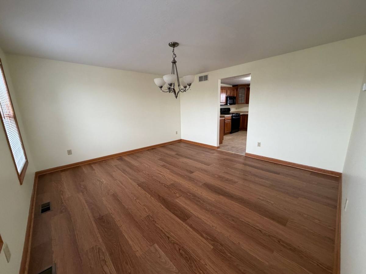 Apartment for rent at 1114 W Depoy Dr, Columbia City, IN 46725