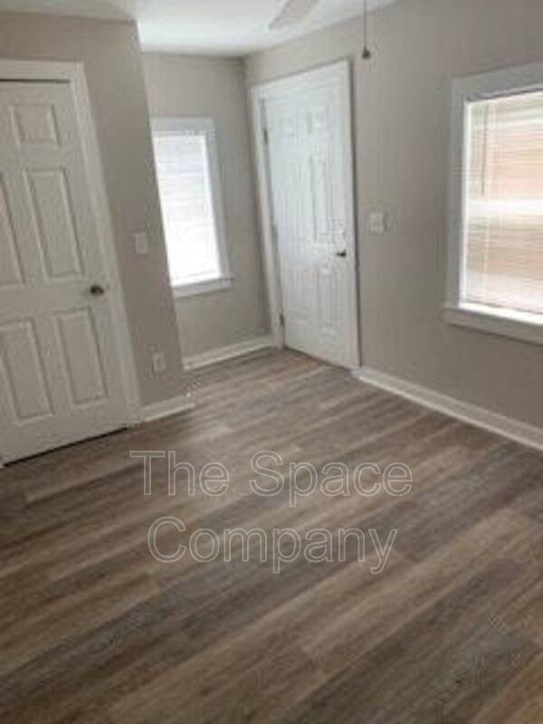 House for rent at 587 Rutledge Ave #B, Charleston, SC 29403