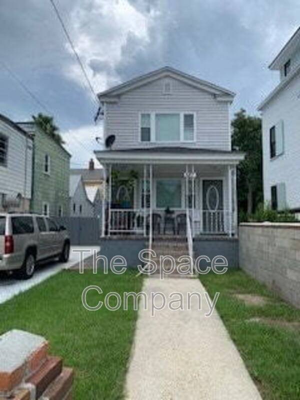 House for rent at 587 Rutledge Ave #B, Charleston, SC 29403